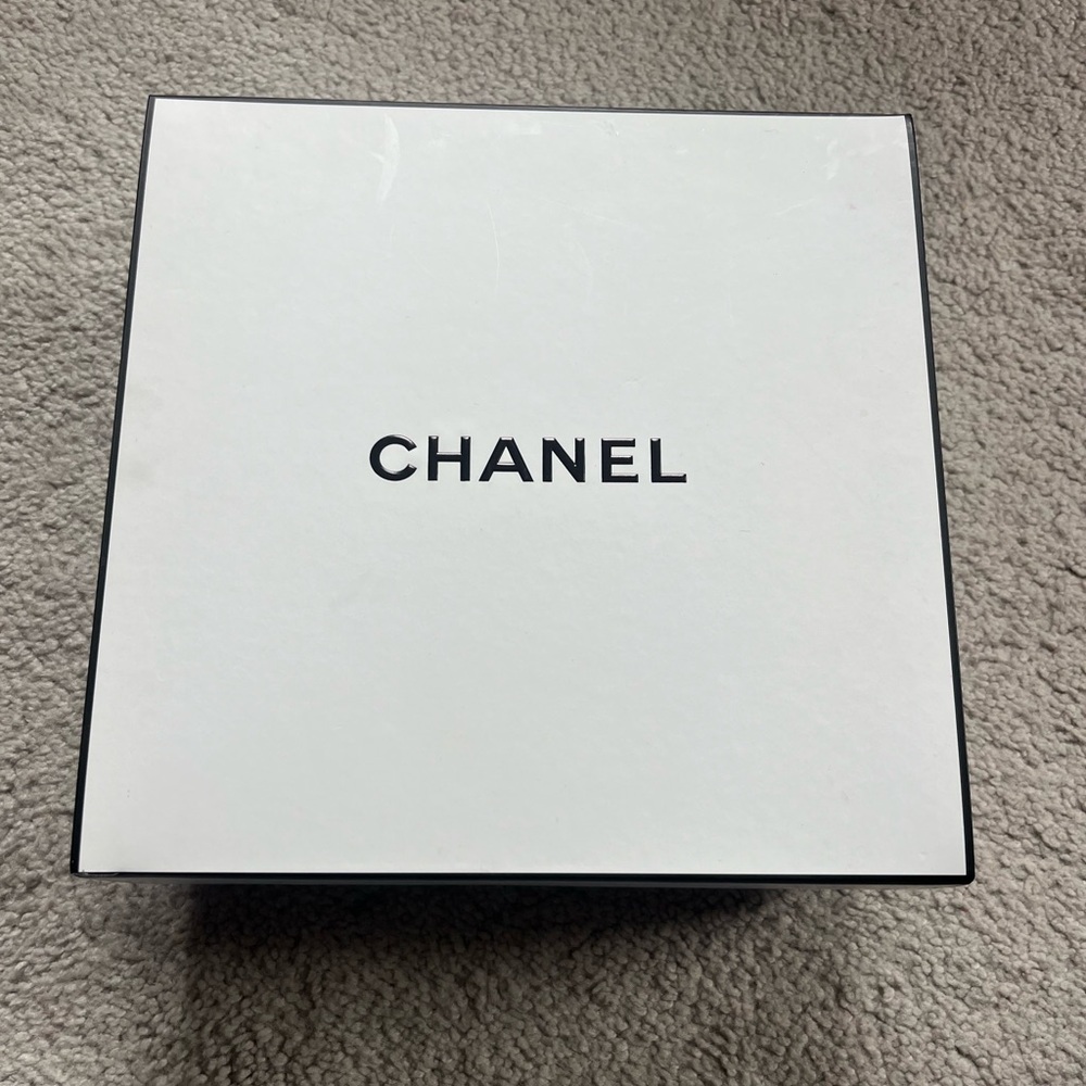 Chanel Box